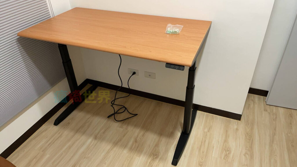 ELAN 新智慧型三節式全能電動升降桌 | 電腦桌 | 電競桌(含組裝)：圖片 9
