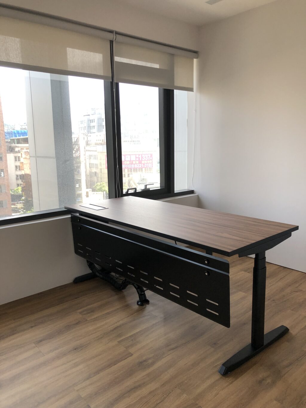 ELAN 新智慧型三節式全能電動升降桌 | 電腦桌 | 電競桌(含組裝)：圖片 3